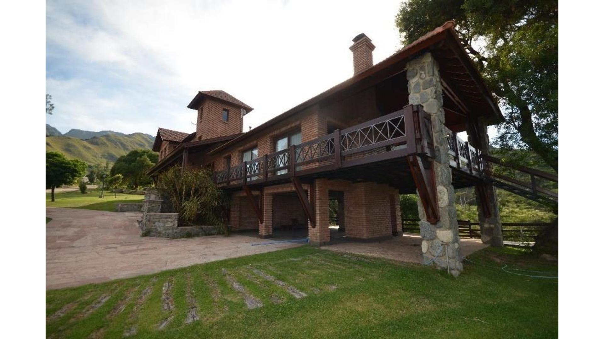 Casa Venta - De Las Cortaderas Manzana 31 Parcelas 5 Y 6 S/N