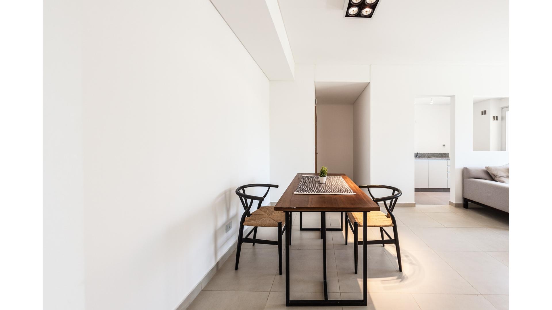 R. Caamaño 600 – USD125.000 – Edificio – en Venta