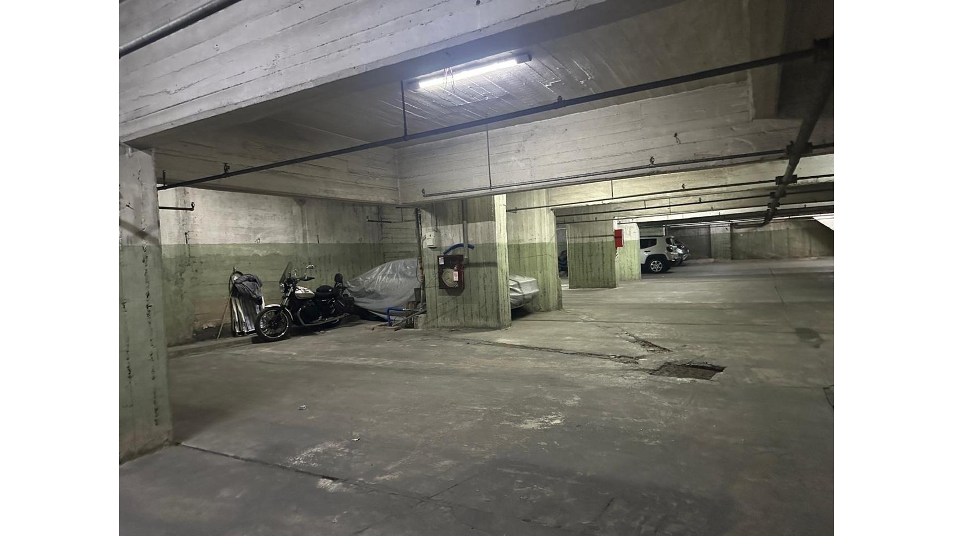 Av. Olazábal 4500 – USD23.500 – Cochera – en Venta