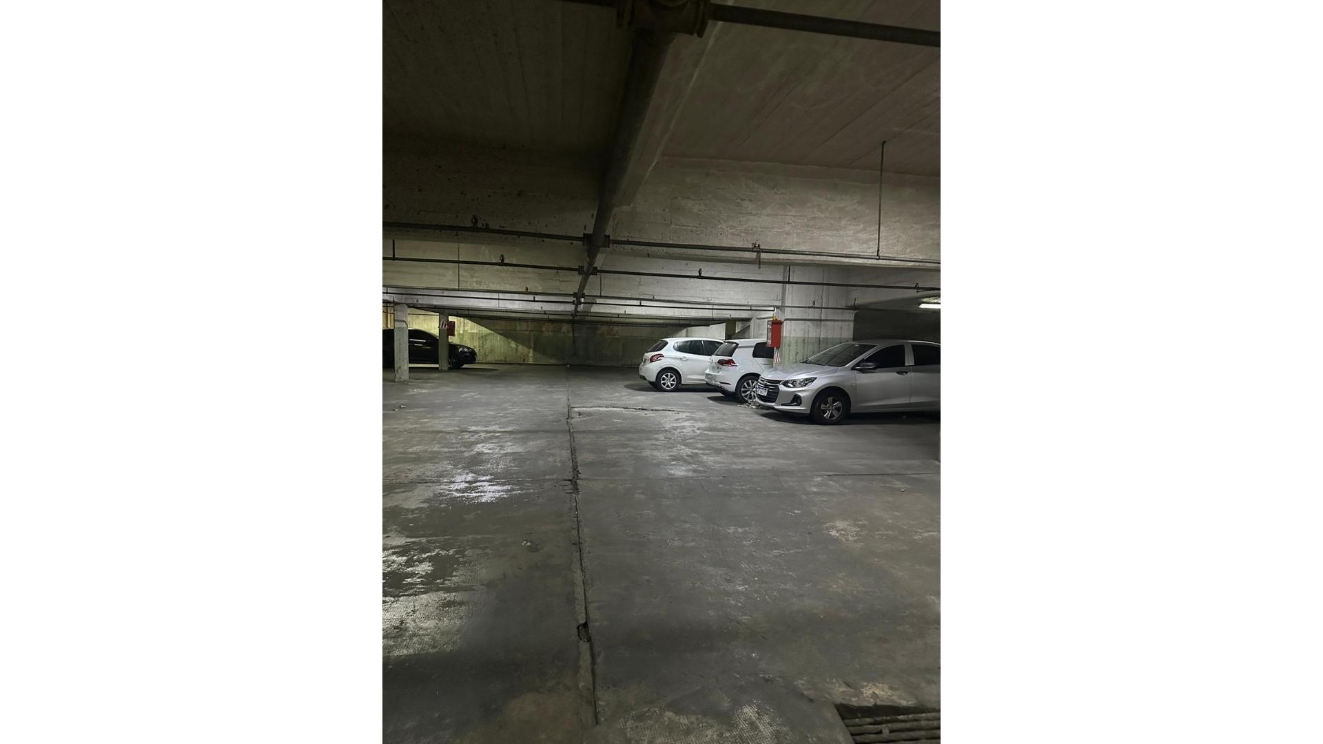 Av. Olazábal 4500 – USD23.500 – Cochera – en Venta