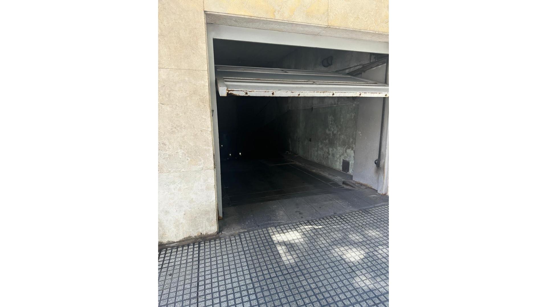 Av. Olazábal 4500 – USD23.500 – Cochera – en Venta