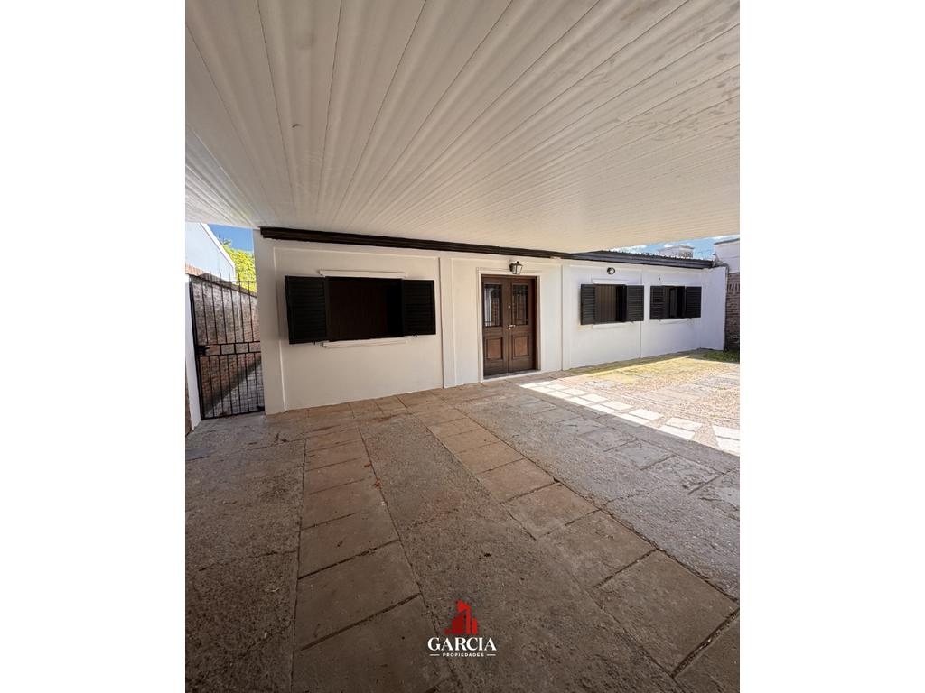 VENDE CASA CUATRO DORMITORIOS - foto 2