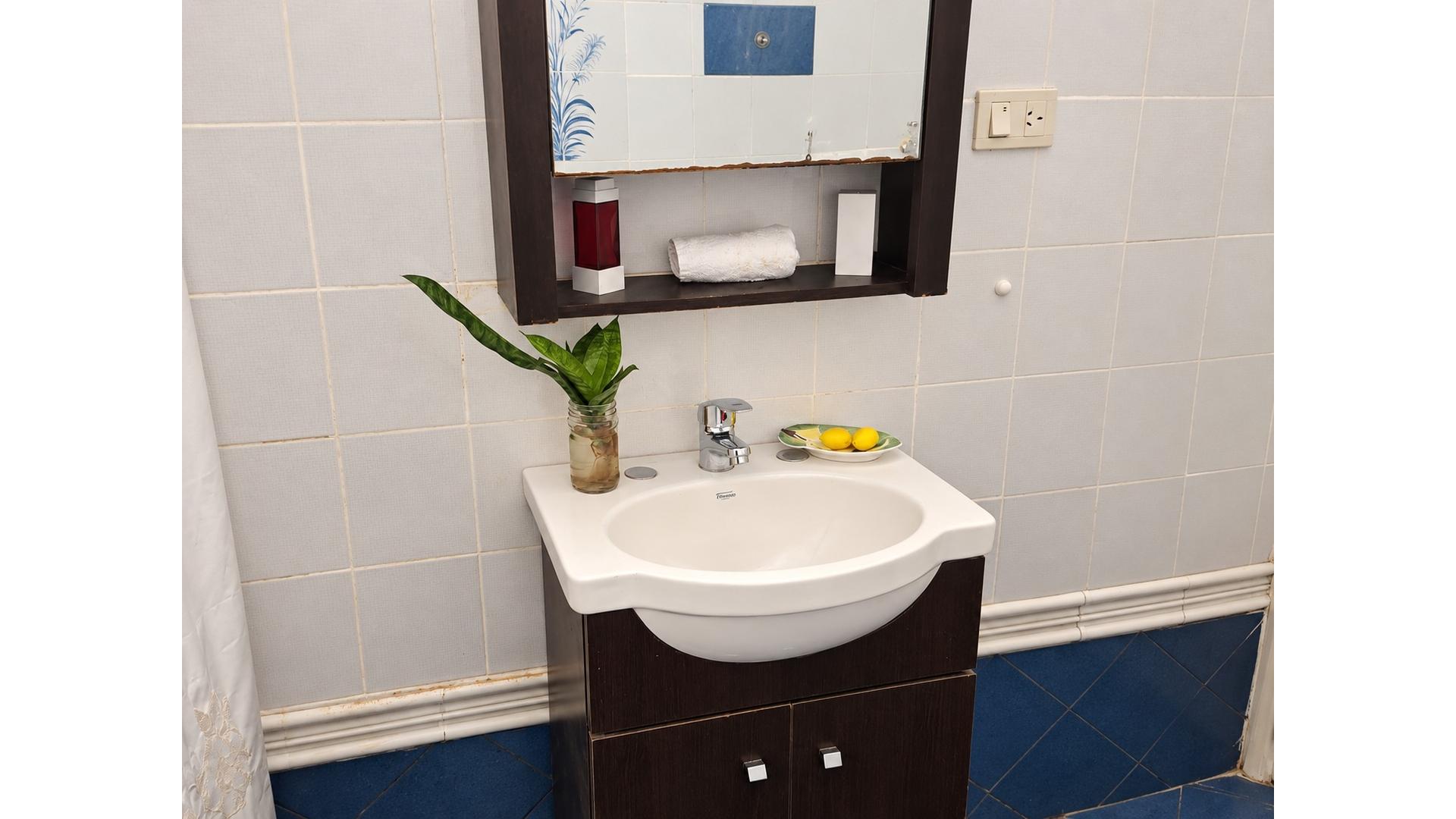 Arenales 2800 9°  – ARS800.000 – Departamento – en Alquiler