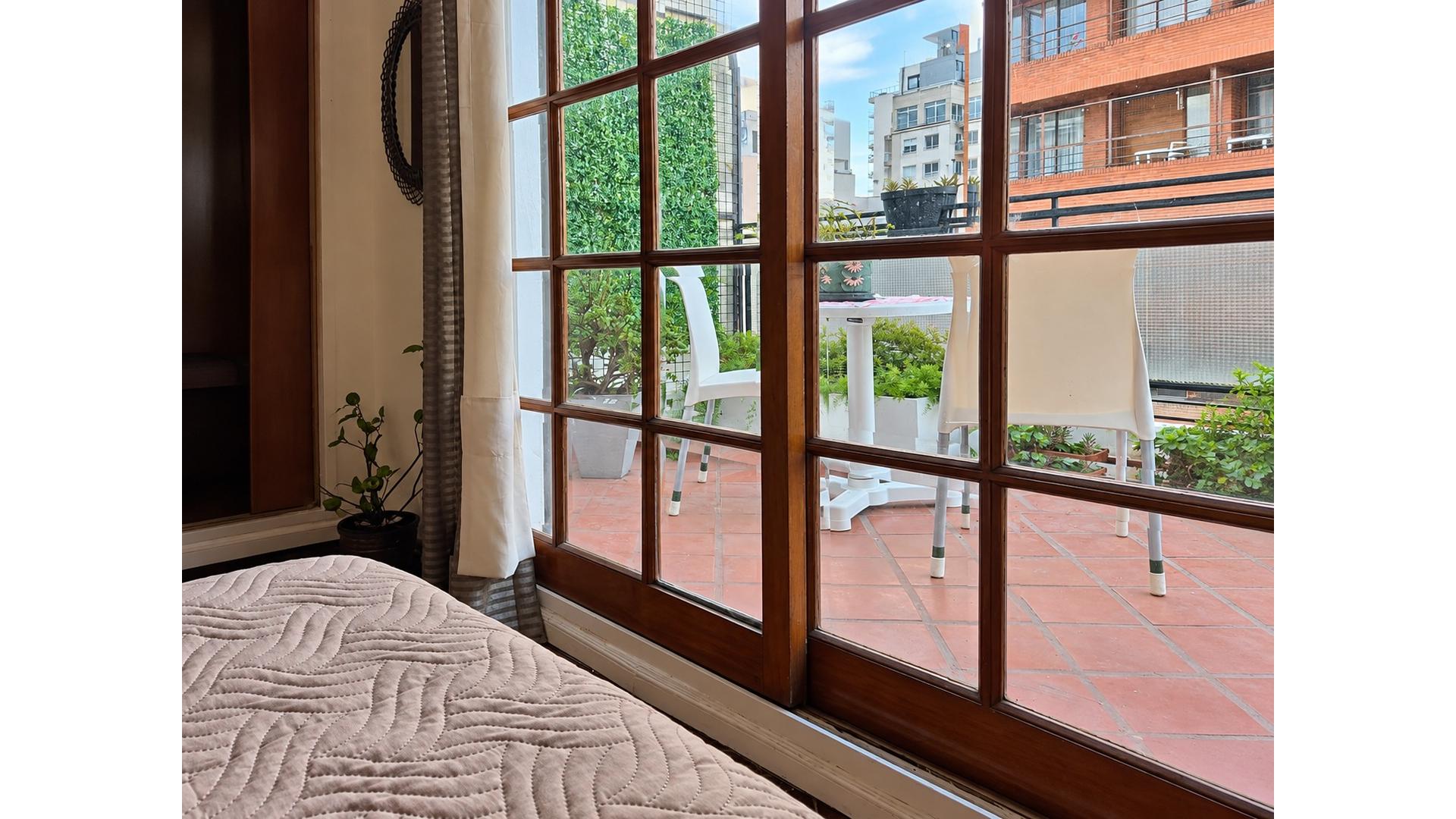Arenales 2800 9°  – ARS800.000 – Departamento – en Alquiler
