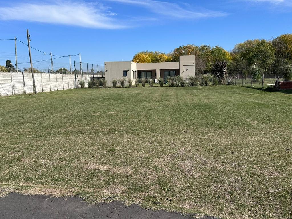 VENTA DE LOTE DE 674M2 EN CLUB DE CAMPOS PRADOS DEL OESTE 1