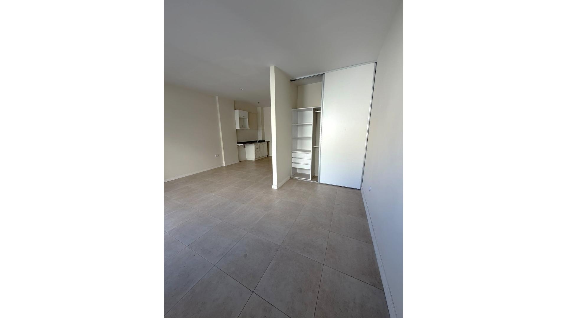 Dr Juan Felipe Aranguren 2300 1°  – USD74.000 – Departamento – en Venta