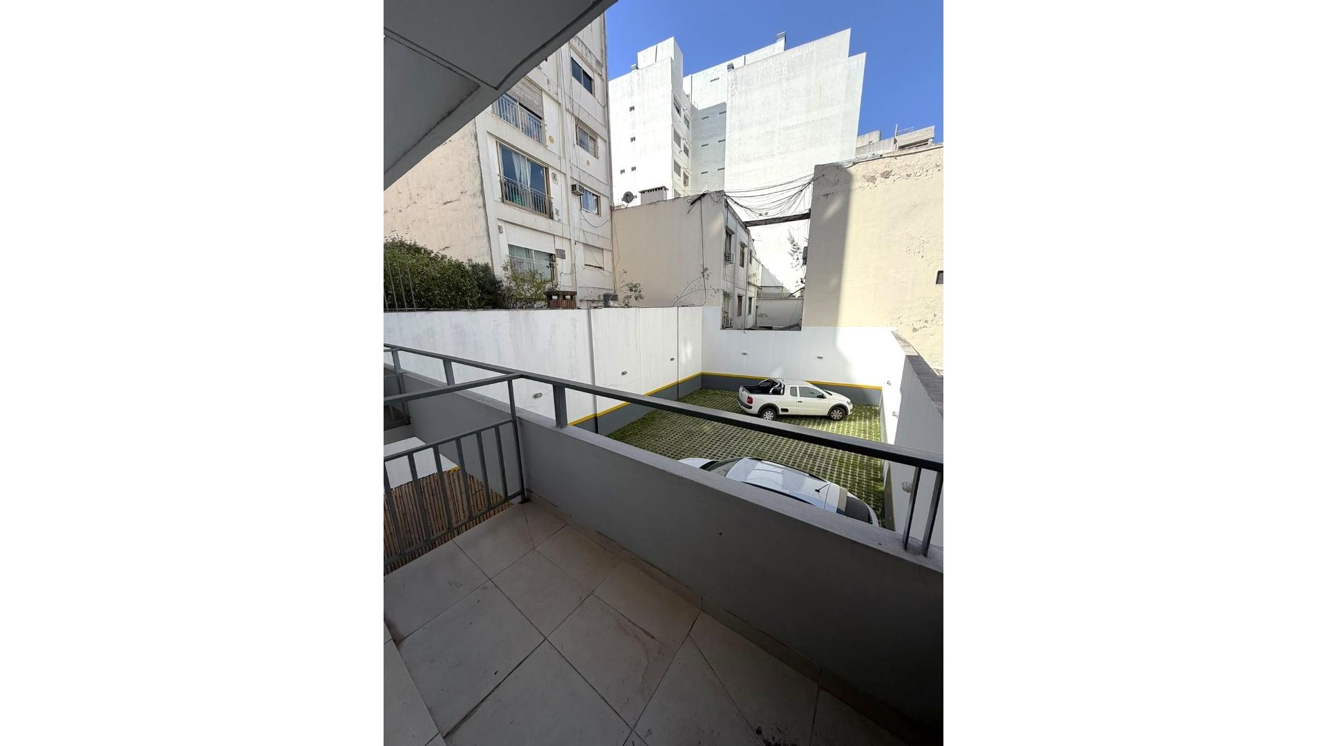 Dr Juan Felipe Aranguren 2300 1°  – USD74.000 – Departamento – en Venta