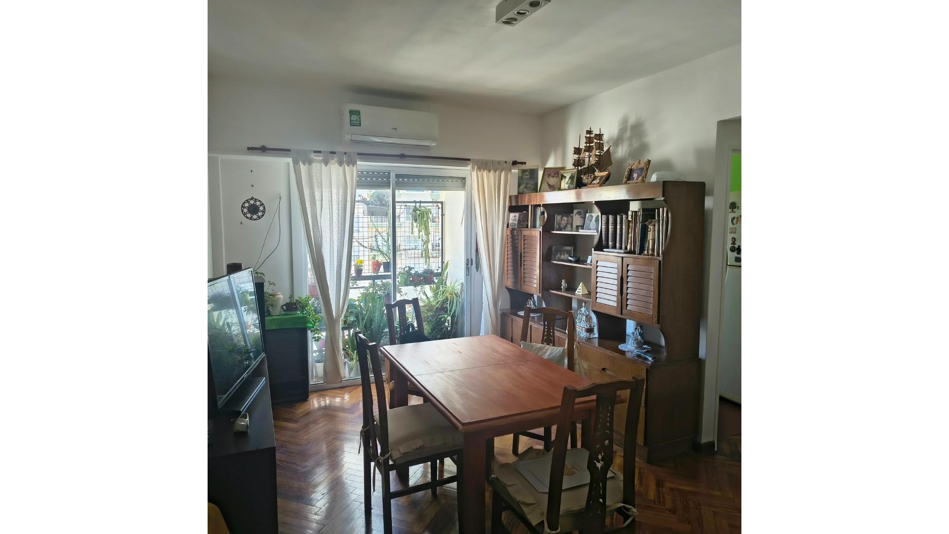 Dr. Melo 2900 4°  – USD79.000 – Departamento – en Venta