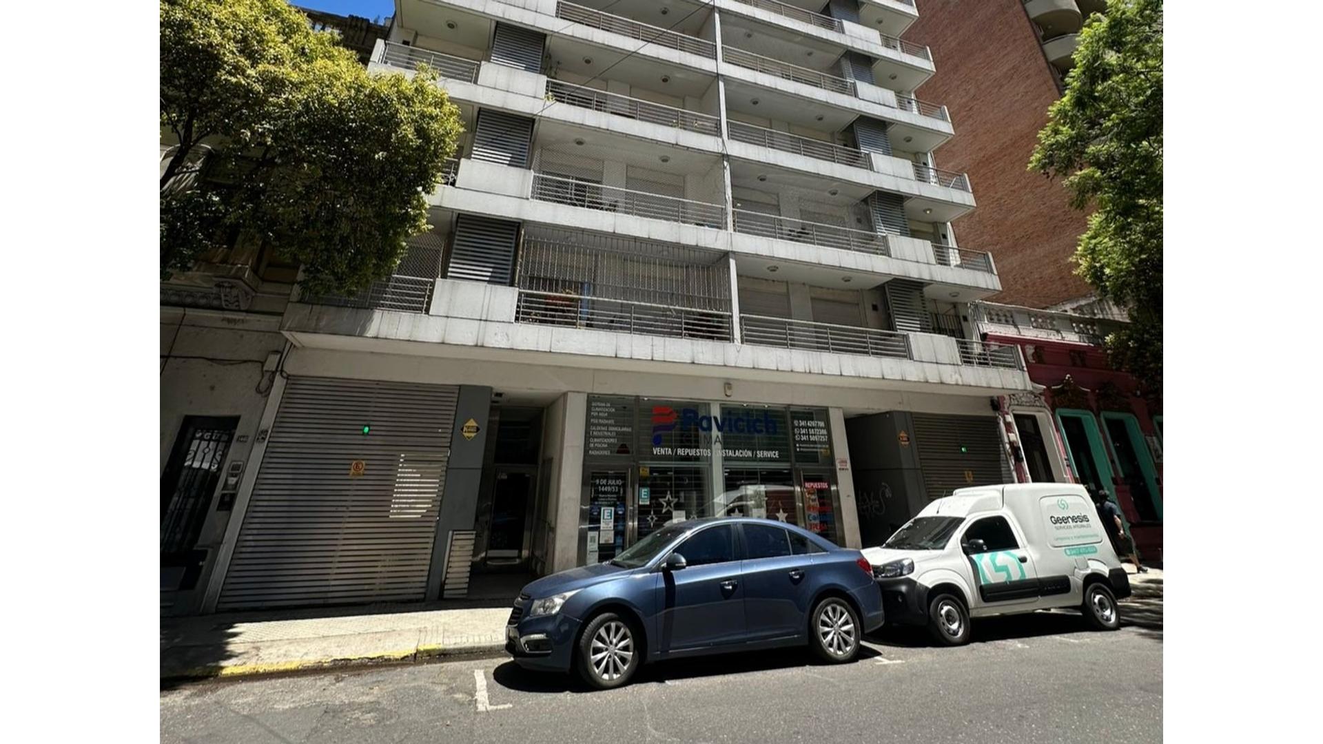 Cochera cubierta en PB