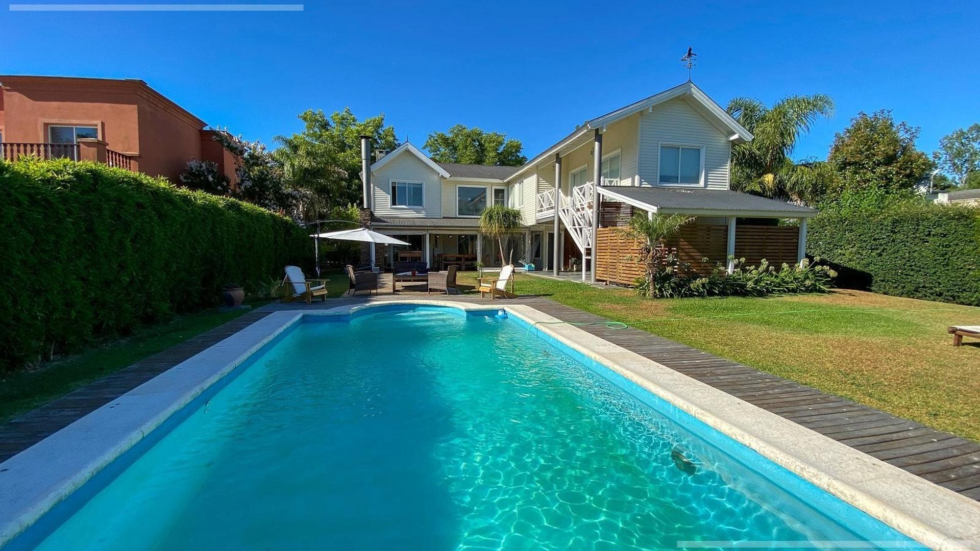 Los Robles 100 – USD850.000 – Casa – en Venta