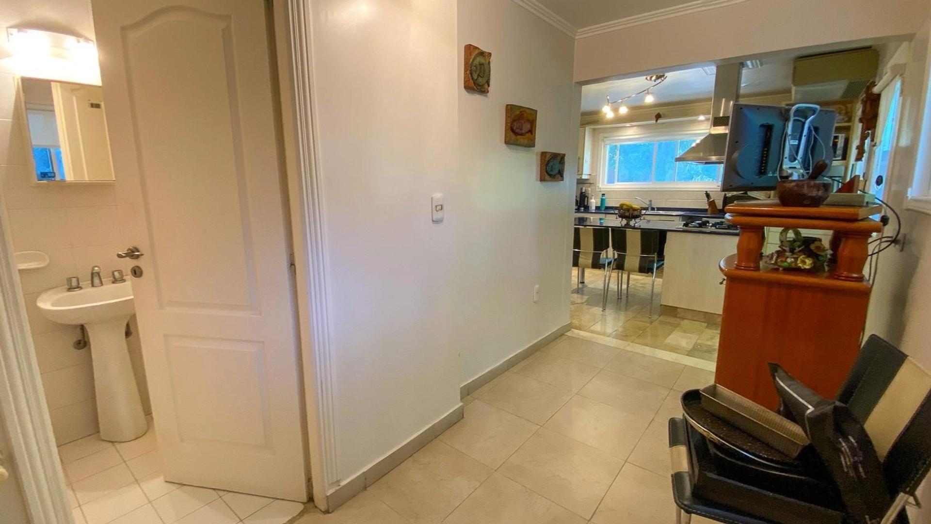 Los Robles 100 – USD850.000 – Casa – en Venta