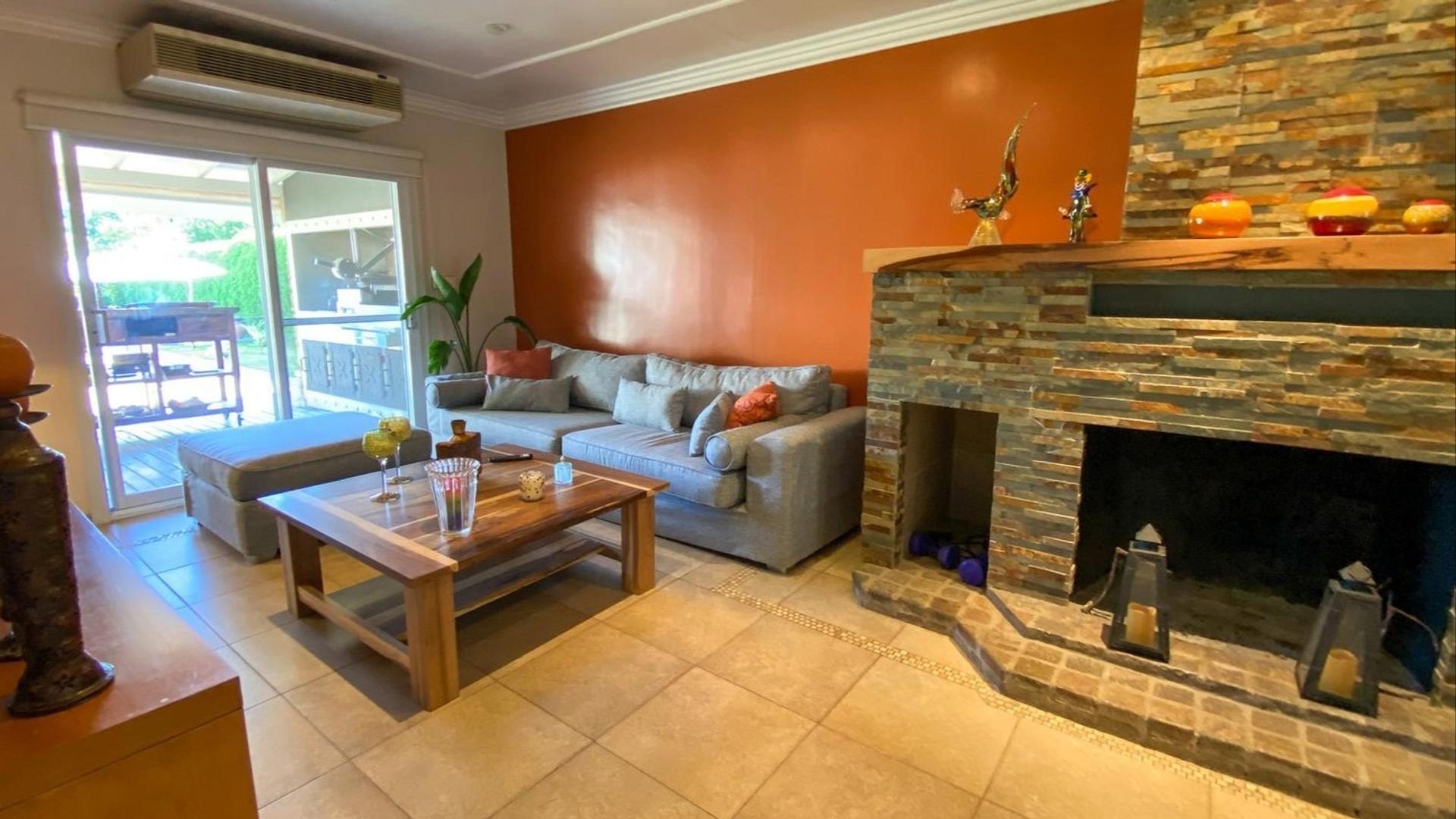 Los Robles 100 – USD850.000 – Casa – en Venta