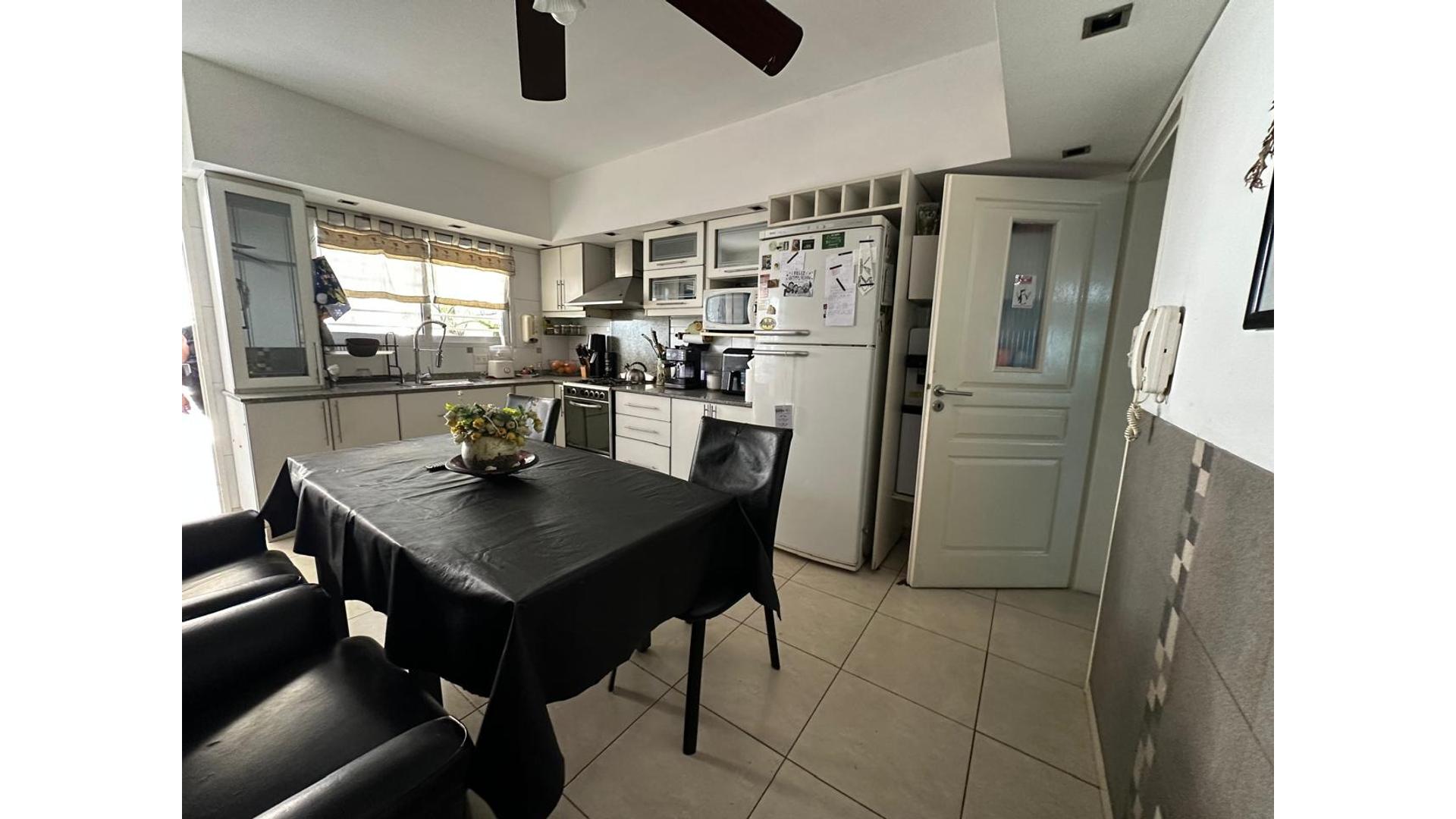 Mariano Pelliza 1500 – USD329.000 – Casa – en Venta
