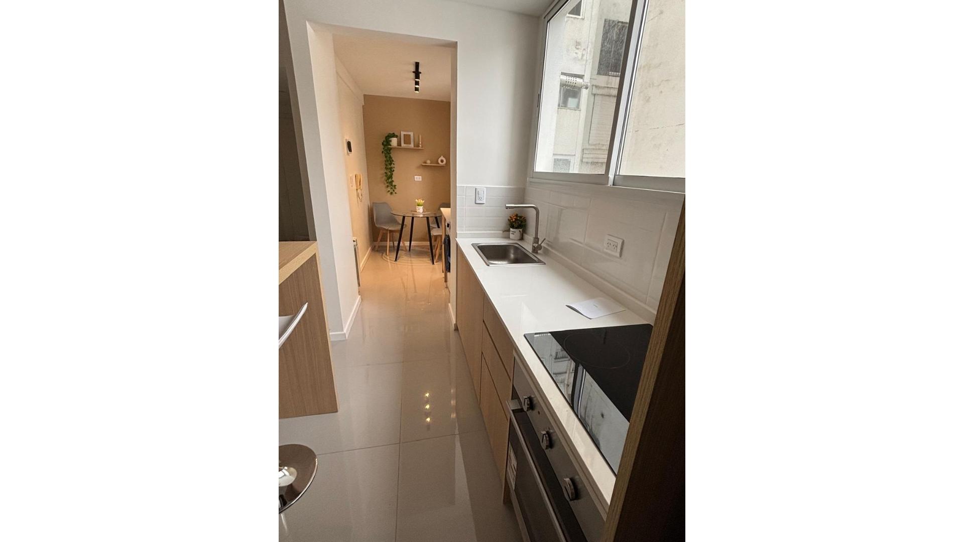 Santiago Del Estero 1500 7°  – USD149.000 – Departamento – en Venta