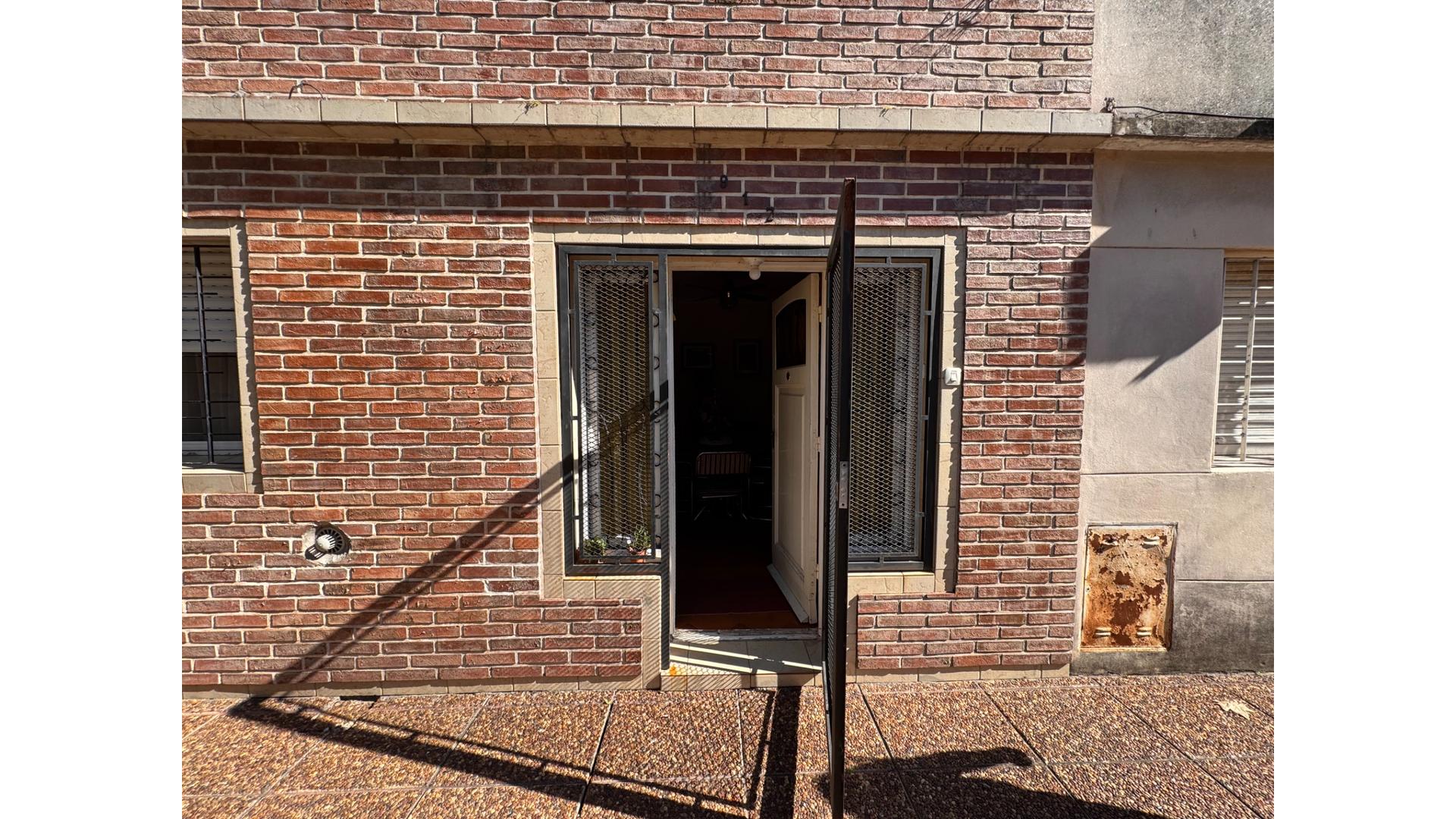 Juan De Garay 900 – USD89.000 – Casa – en Venta