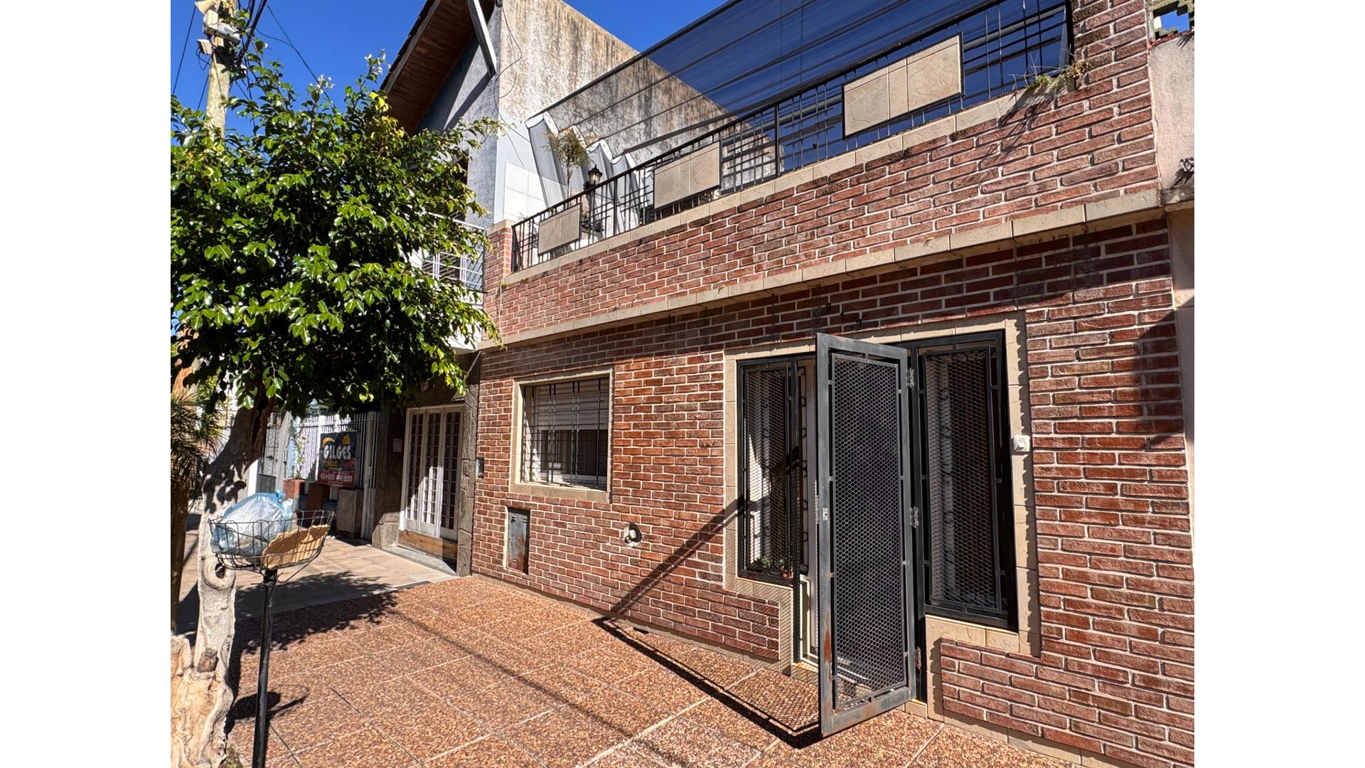Juan De Garay 900 – USD89.000 – Casa – en Venta