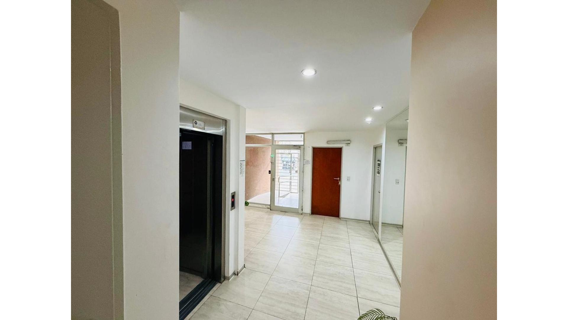 Dean Funes 600 – USD119.000 – Departamento – en Venta