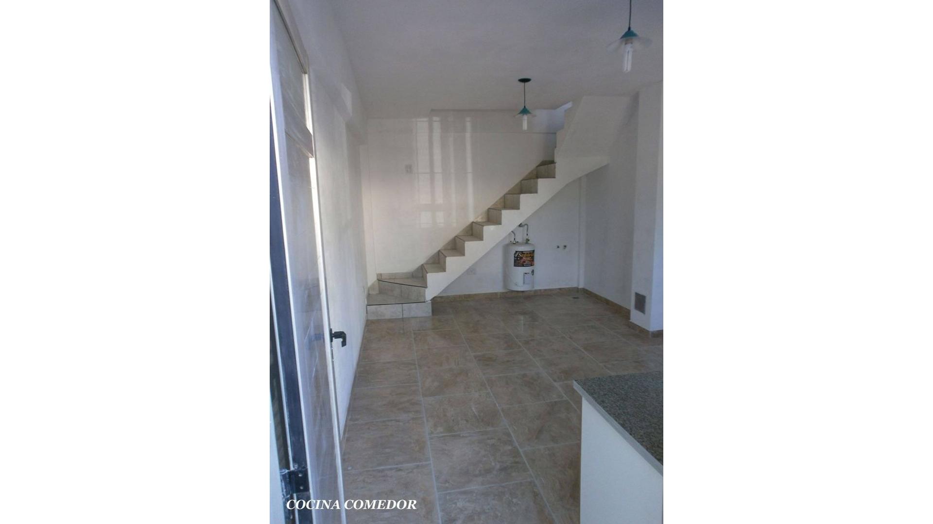165 100 – USD120.000 – Tipo Casa PH – en Venta