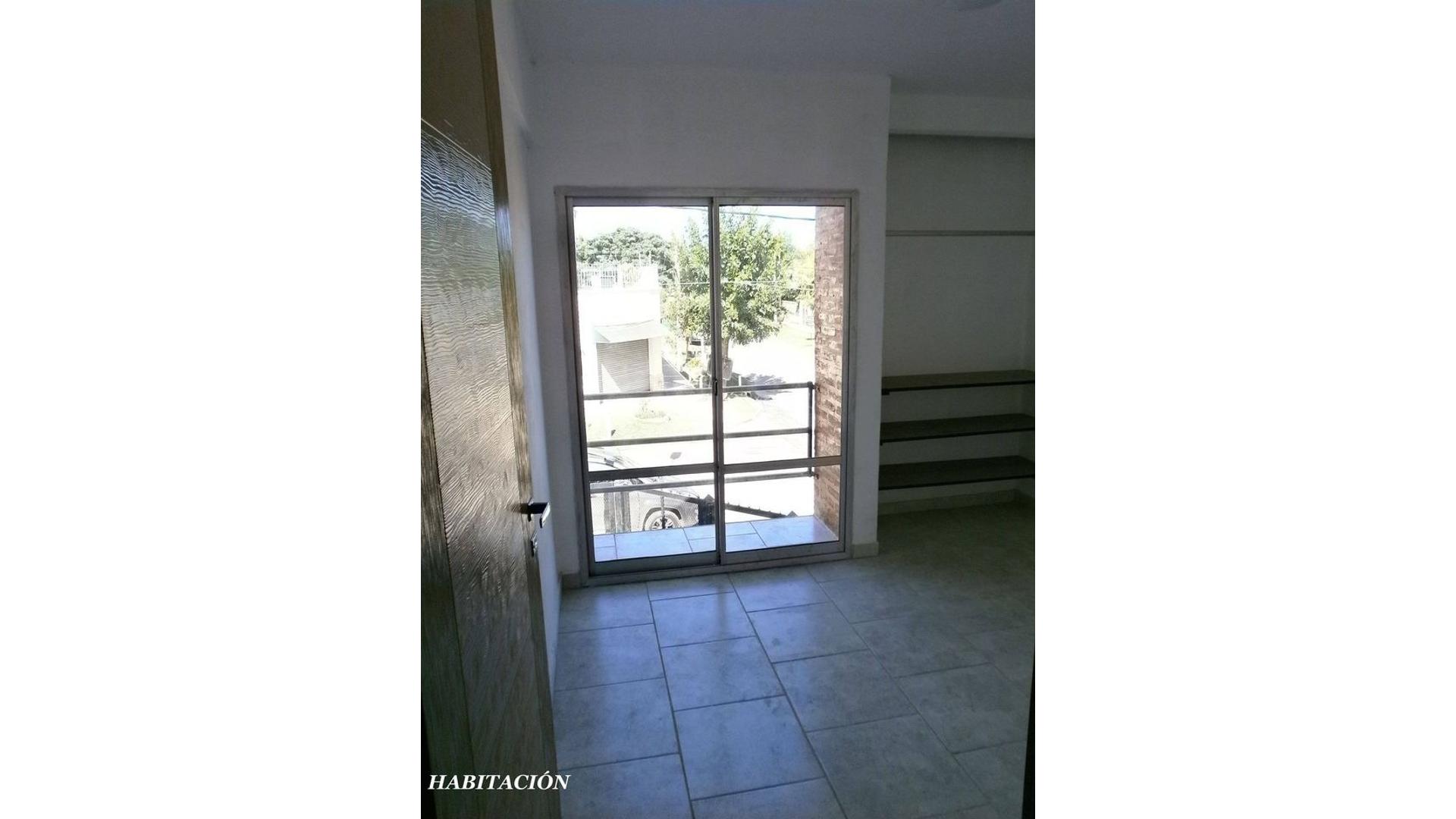 165 100 – USD120.000 – Tipo Casa PH – en Venta
