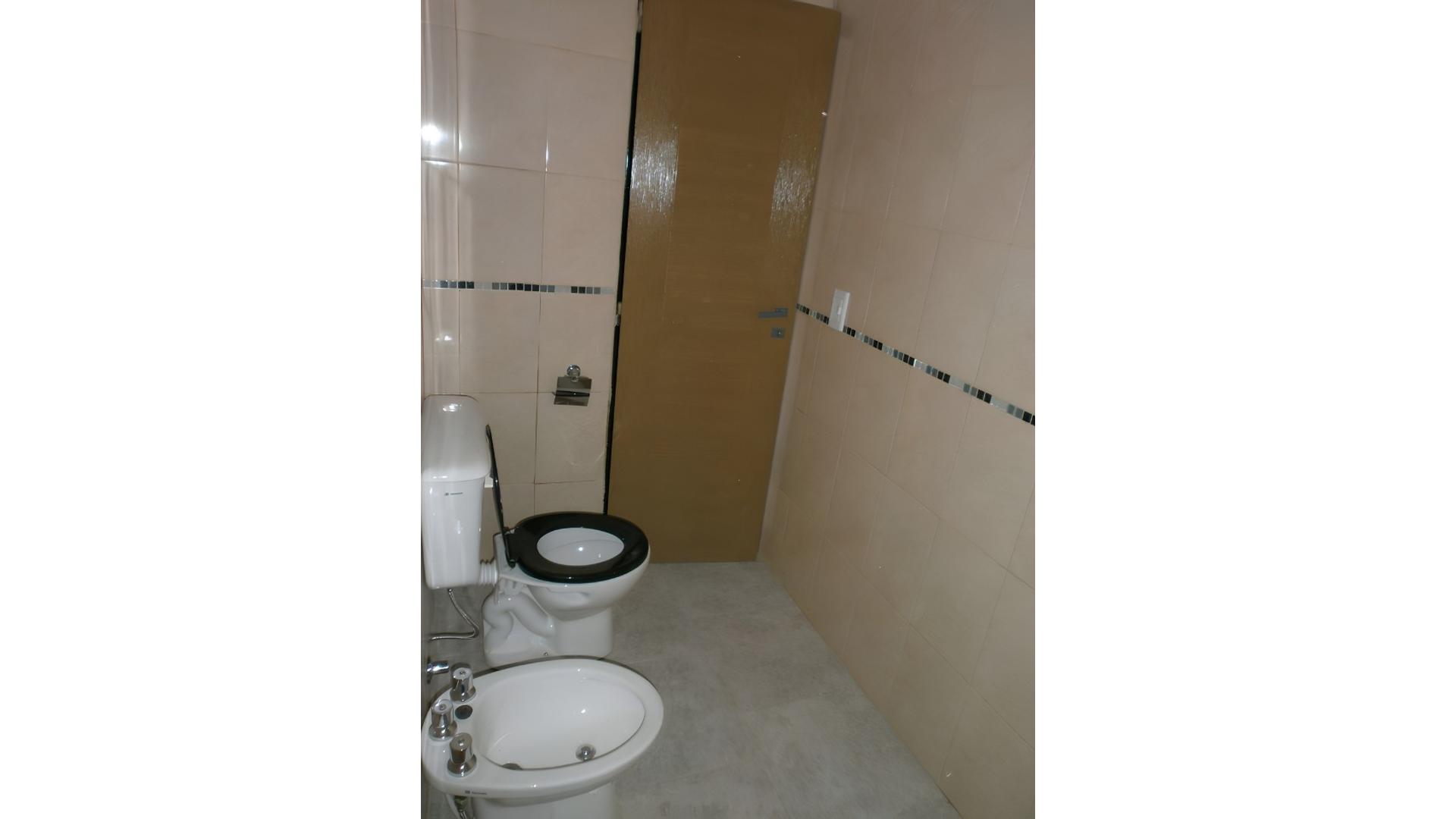 165 100 – USD120.000 – Tipo Casa PH – en Venta