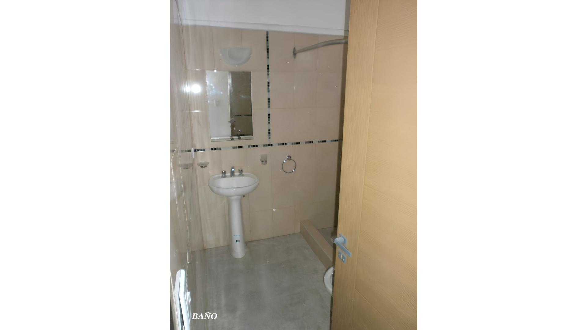 165 100 – USD120.000 – Tipo Casa PH – en Venta