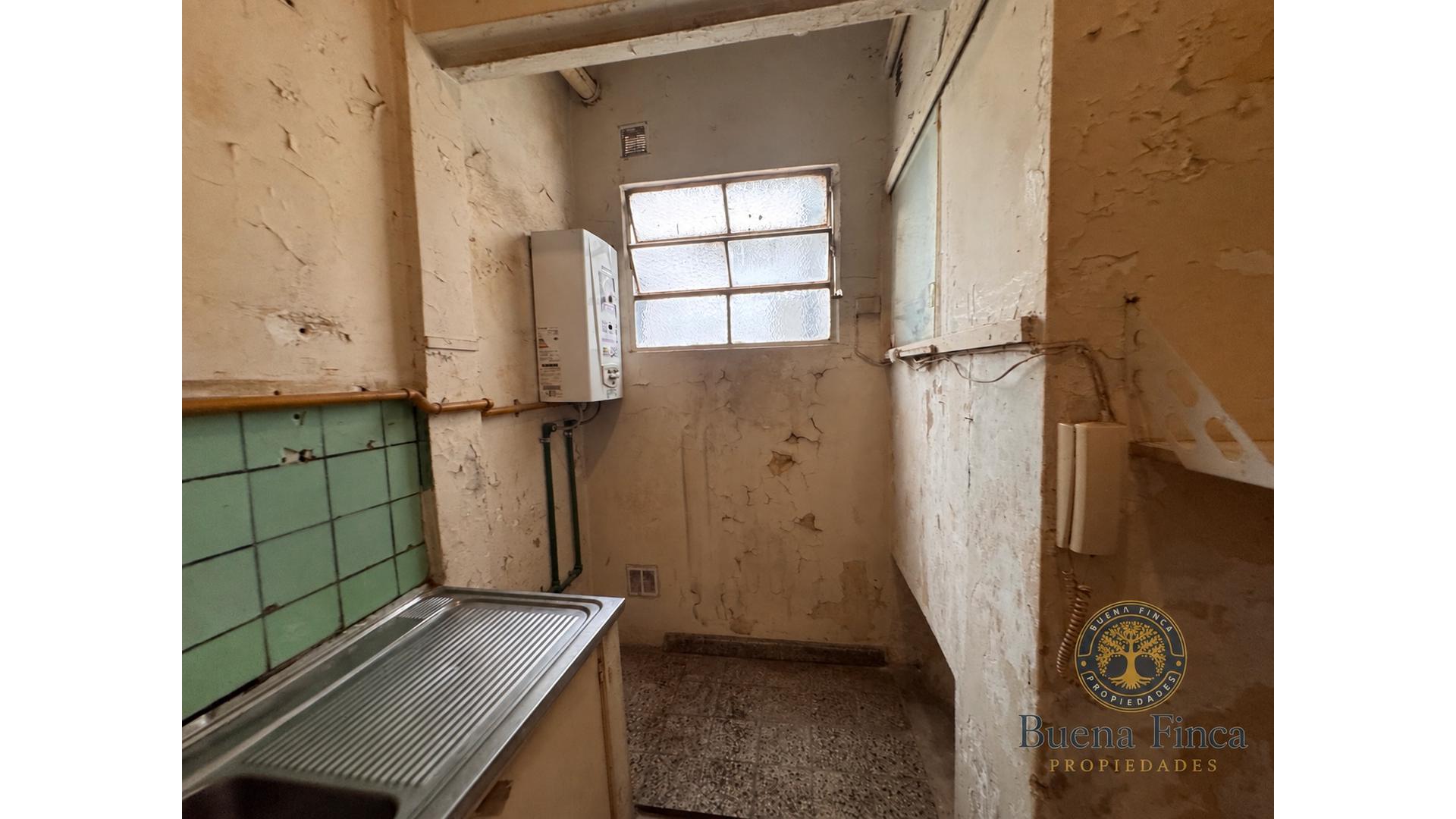 Vicente Lopez 1900 1°  – USD117.000 – Departamento – en Venta