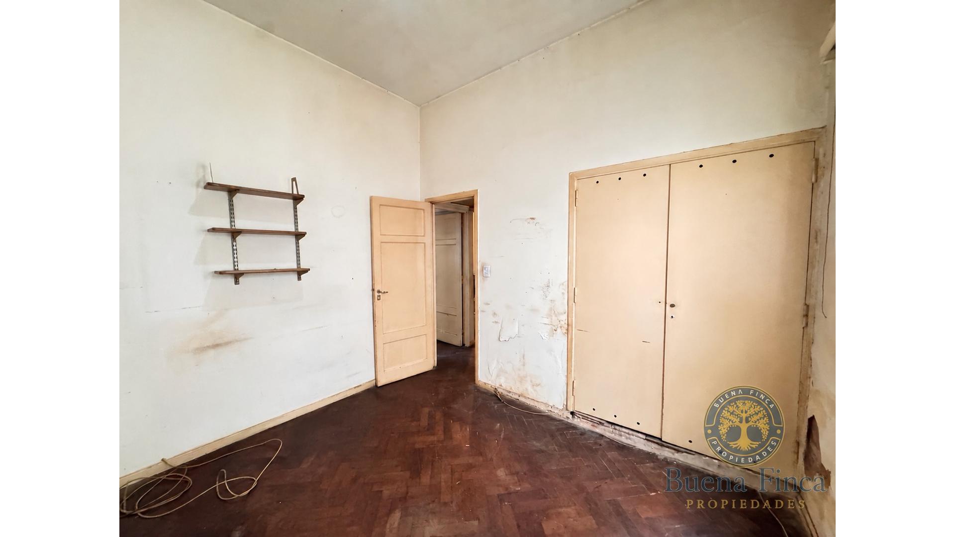 Vicente Lopez 1900 1°  – USD117.000 – Departamento – en Venta