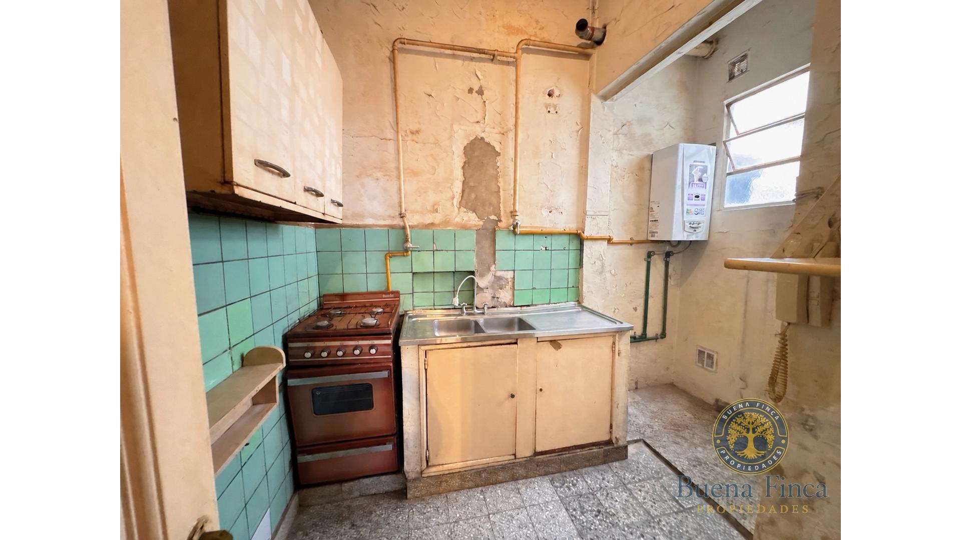 Vicente Lopez 1900 1°  – USD117.000 – Departamento – en Venta