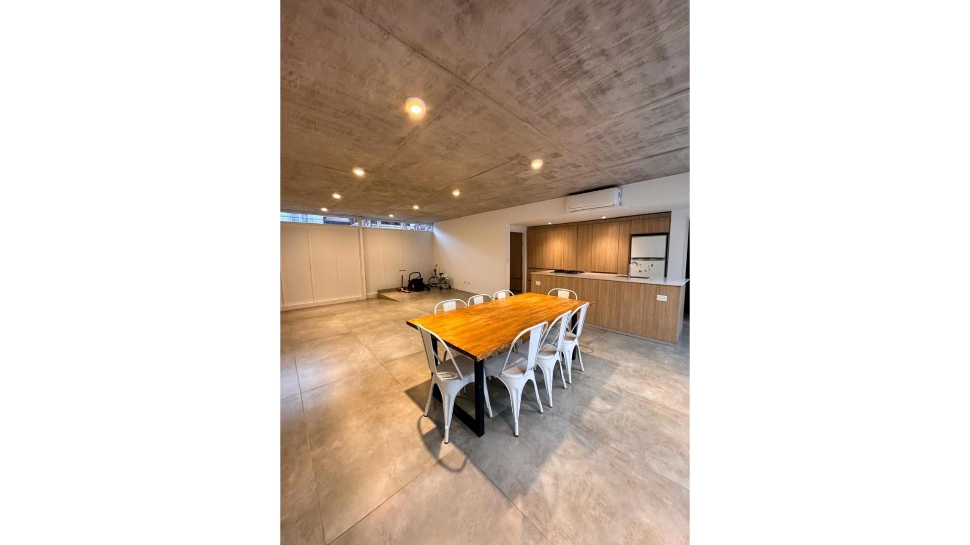 Campana 2300 – USD440.000 – Casa – en Venta