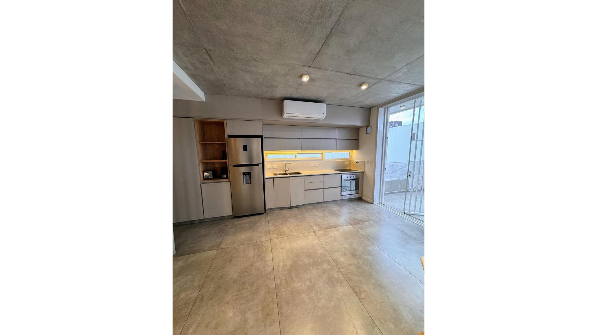 Campana 2300 – USD440.000 – Casa – en Venta