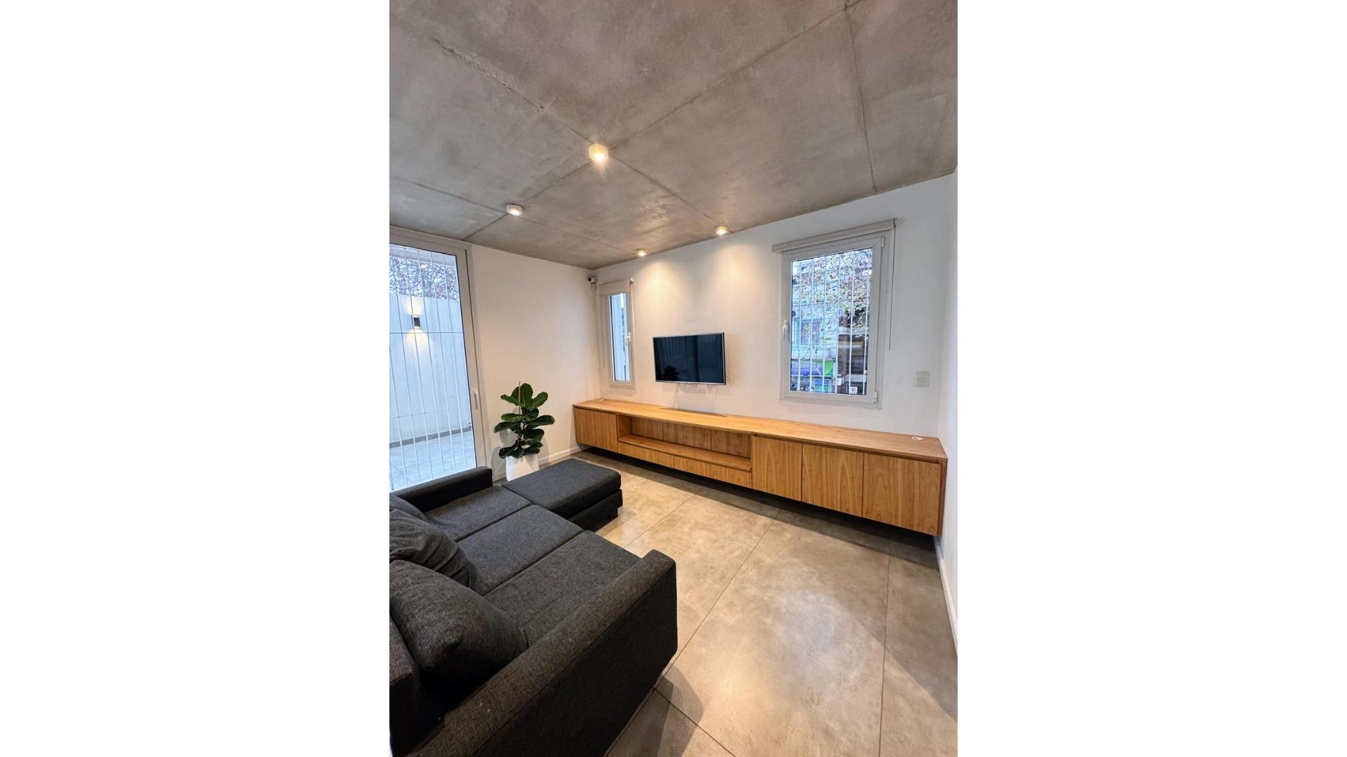 Campana 2300 – USD440.000 – Casa – en Venta