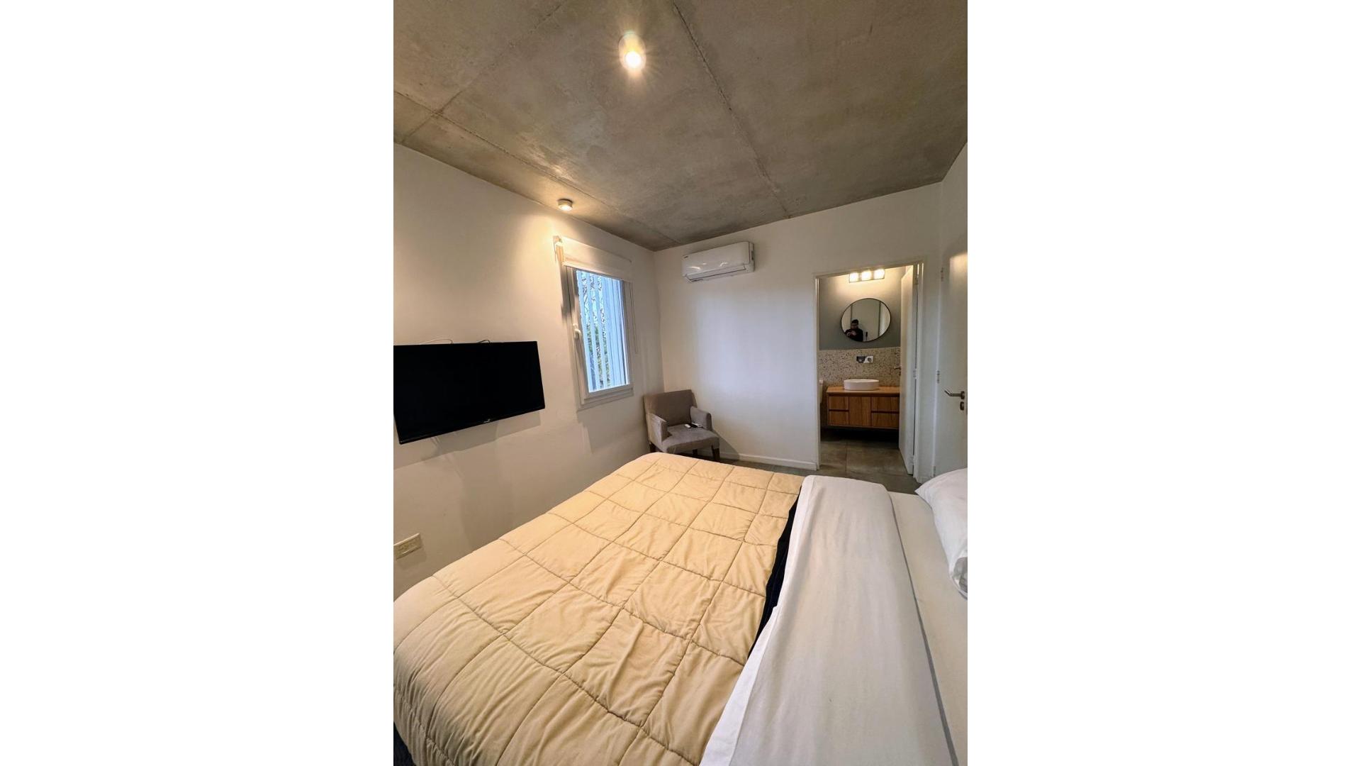 Campana 2300 – USD440.000 – Casa – en Venta