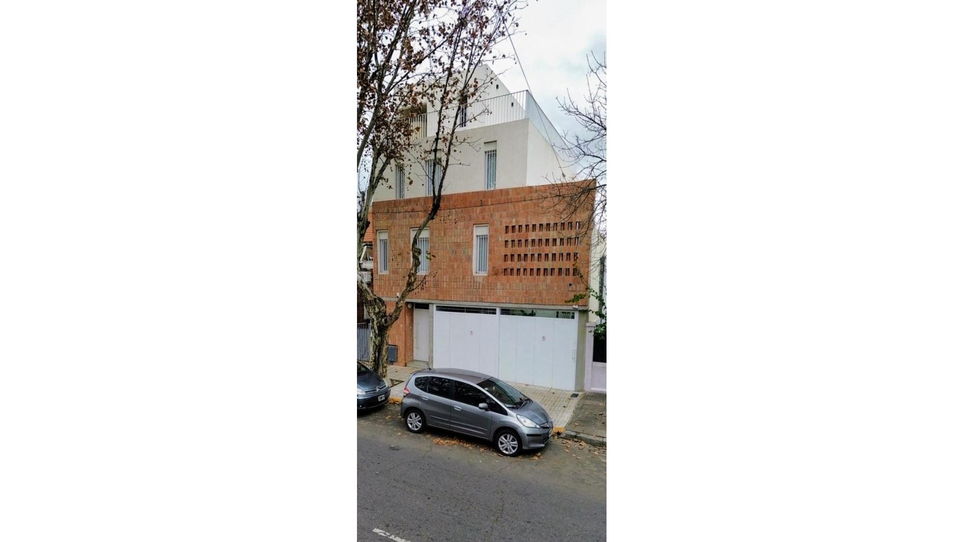Campana 2300 – USD440.000 – Casa – en Venta