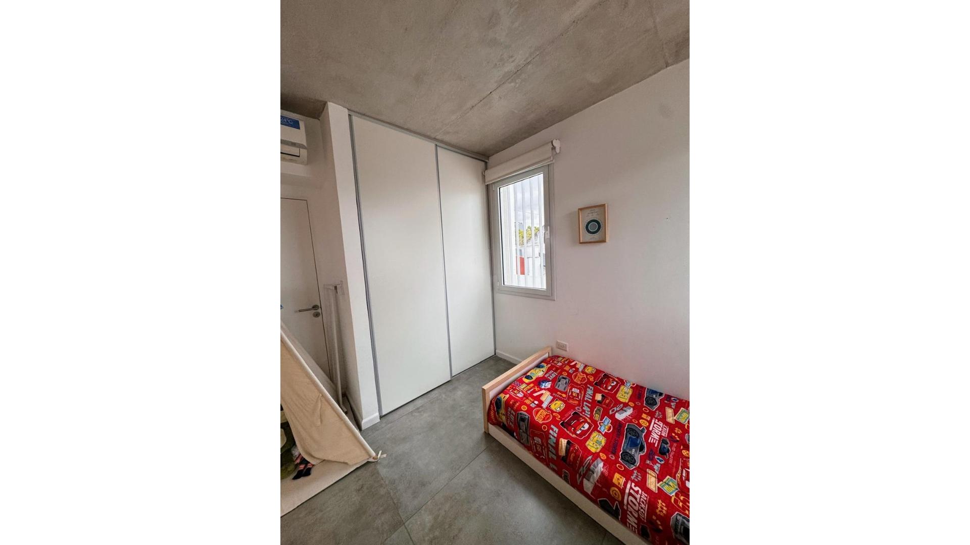 Campana 2300 – USD440.000 – Casa – en Venta