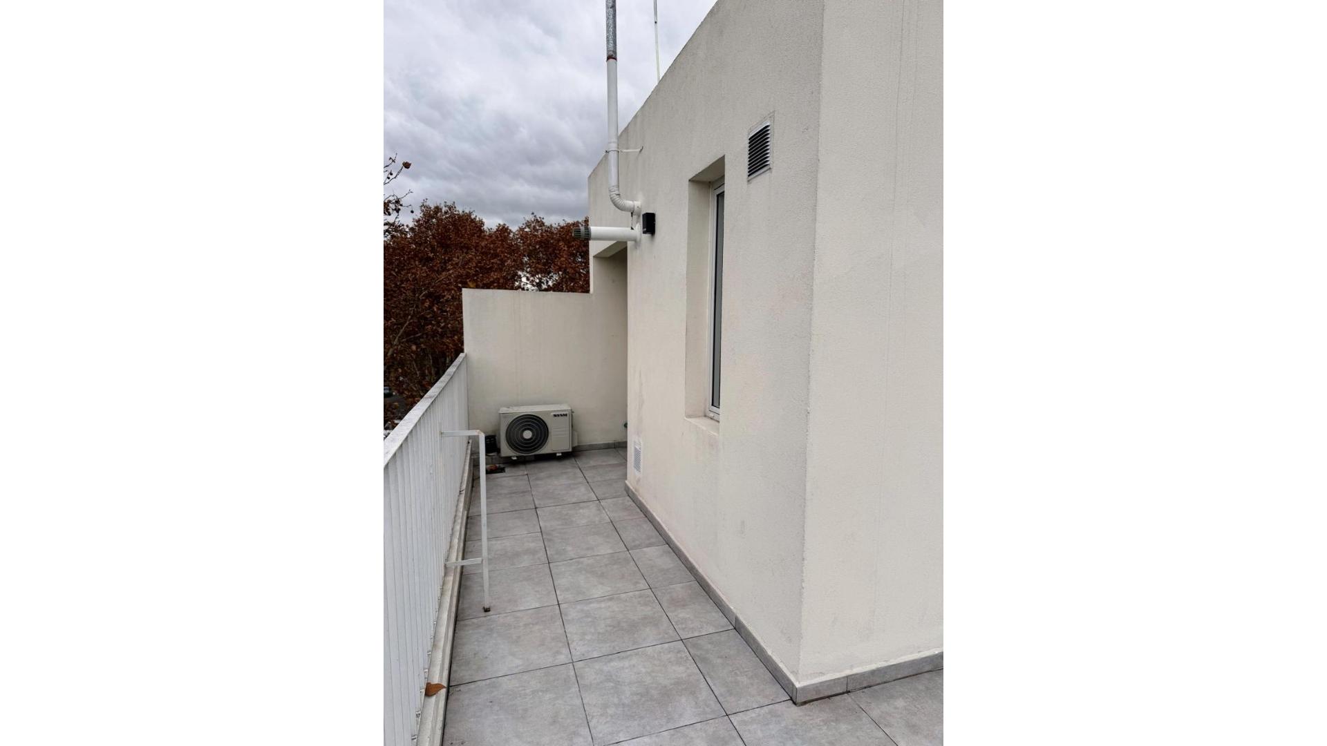 Campana 2300 – USD440.000 – Casa – en Venta