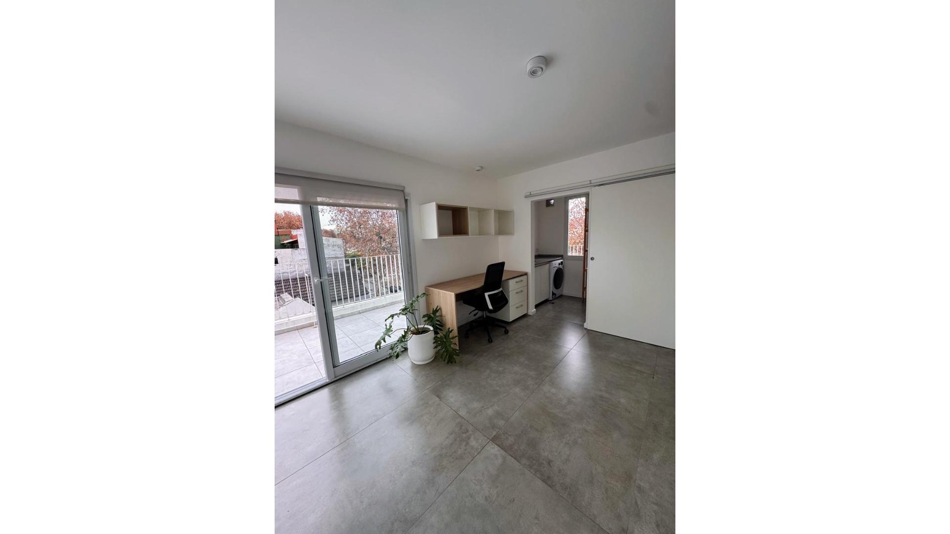 Campana 2300 – USD440.000 – Casa – en Venta