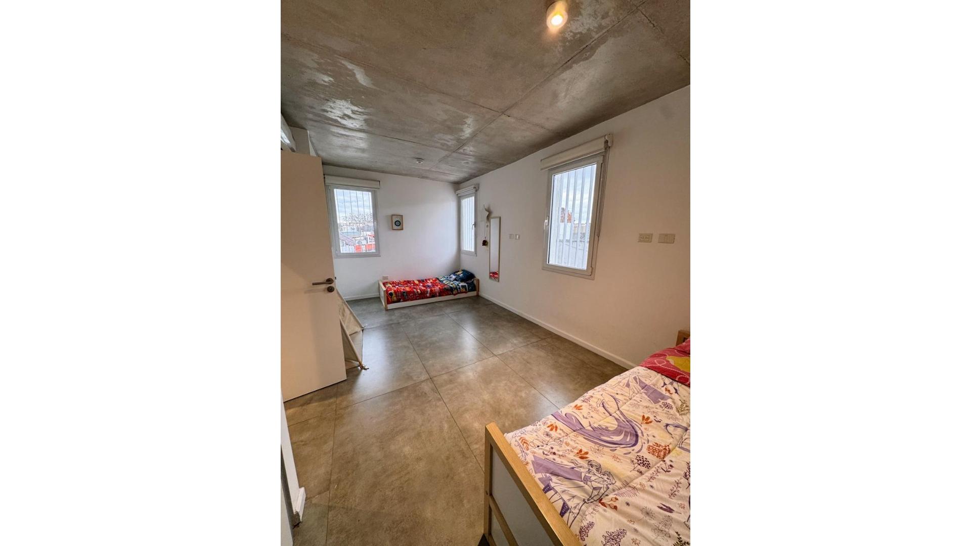 Campana 2300 – USD440.000 – Casa – en Venta
