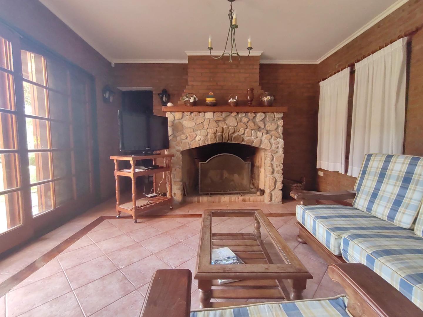 Casa Venta - Padre Pablo Tissera Esq. Saturno al 0 - imagen 29