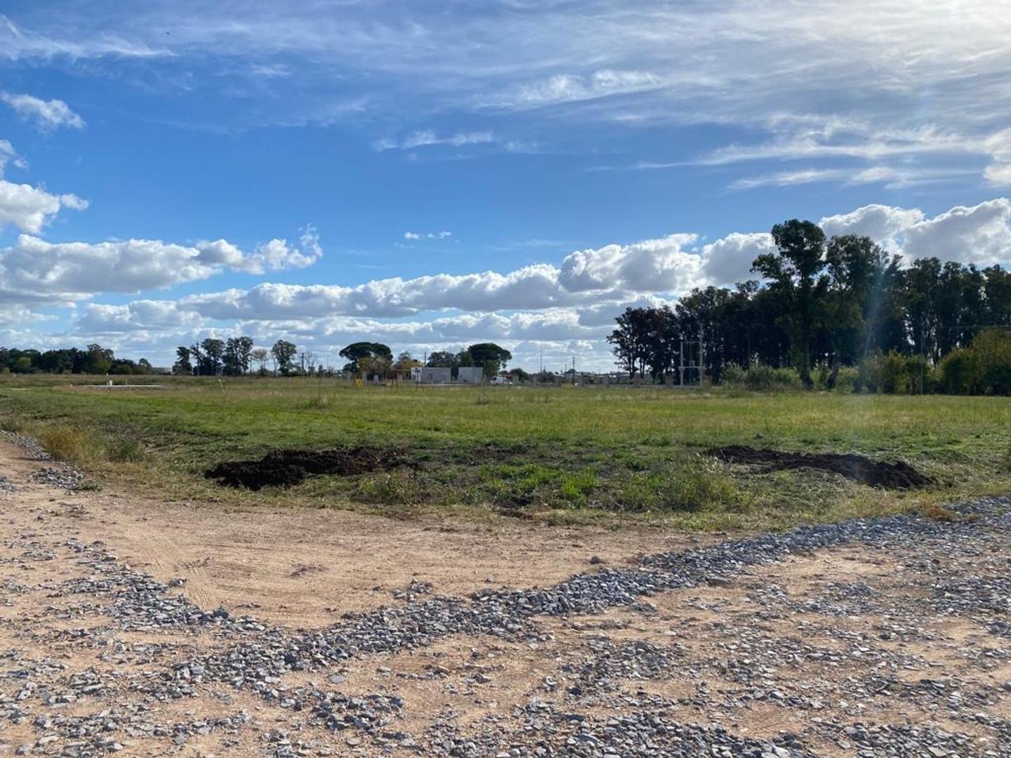 U D 4 500 Terreno Venta Barrio Los Campos De Fresnos Al 300