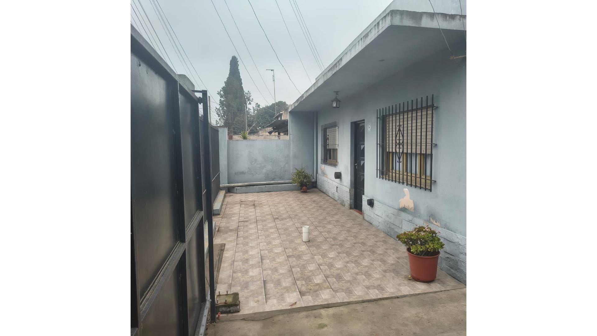 Salvador Maria Del Carril 500 – USD49.900 – Casa – en Venta