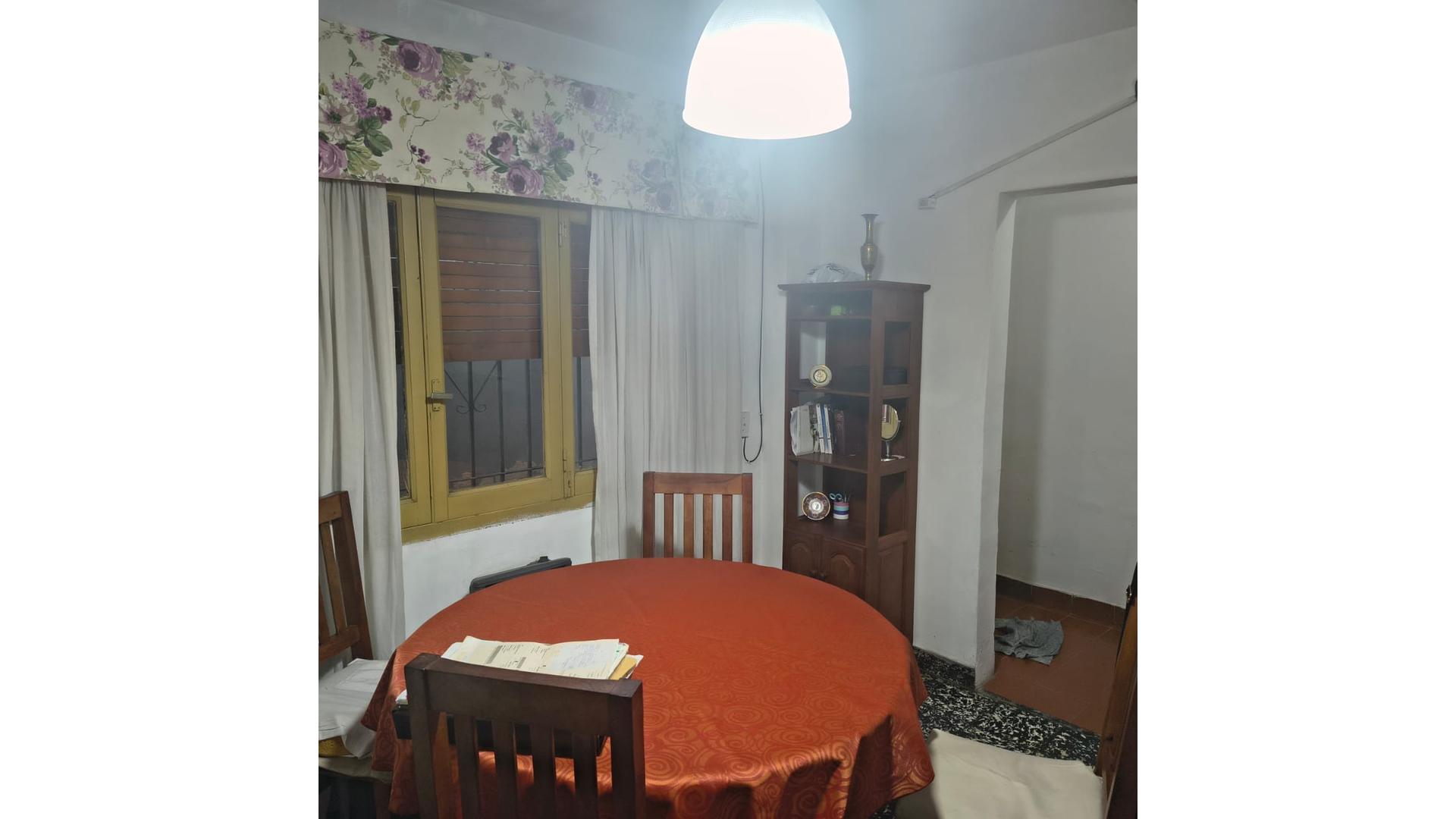 Salvador Maria Del Carril 500 – USD49.900 – Casa – en Venta