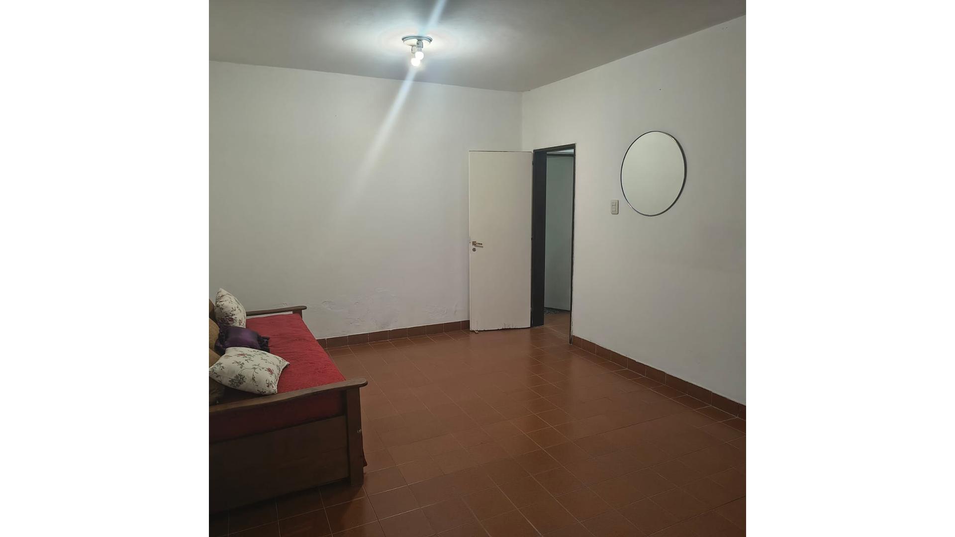 Salvador Maria Del Carril 500 – USD49.900 – Casa – en Venta
