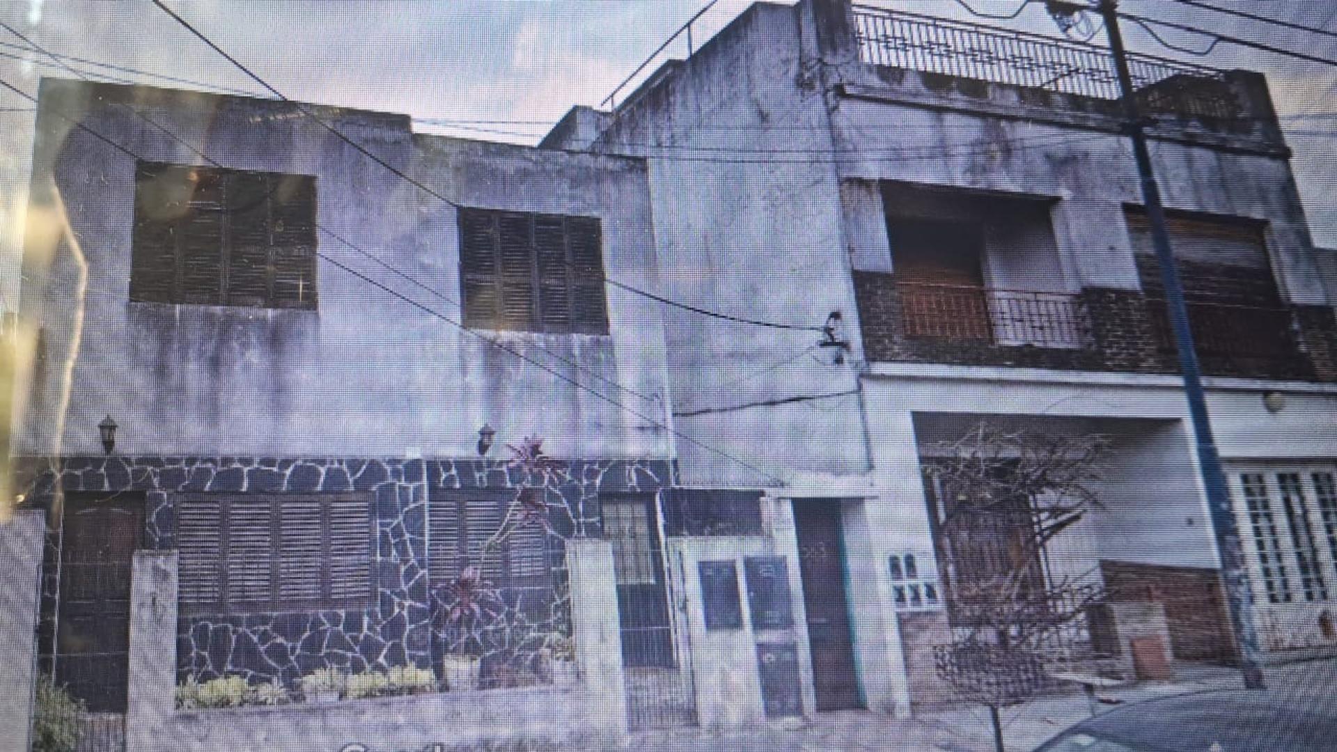 Almafuerte Y Pueyrredon – USD63.000 – Tipo Casa PH – en Venta