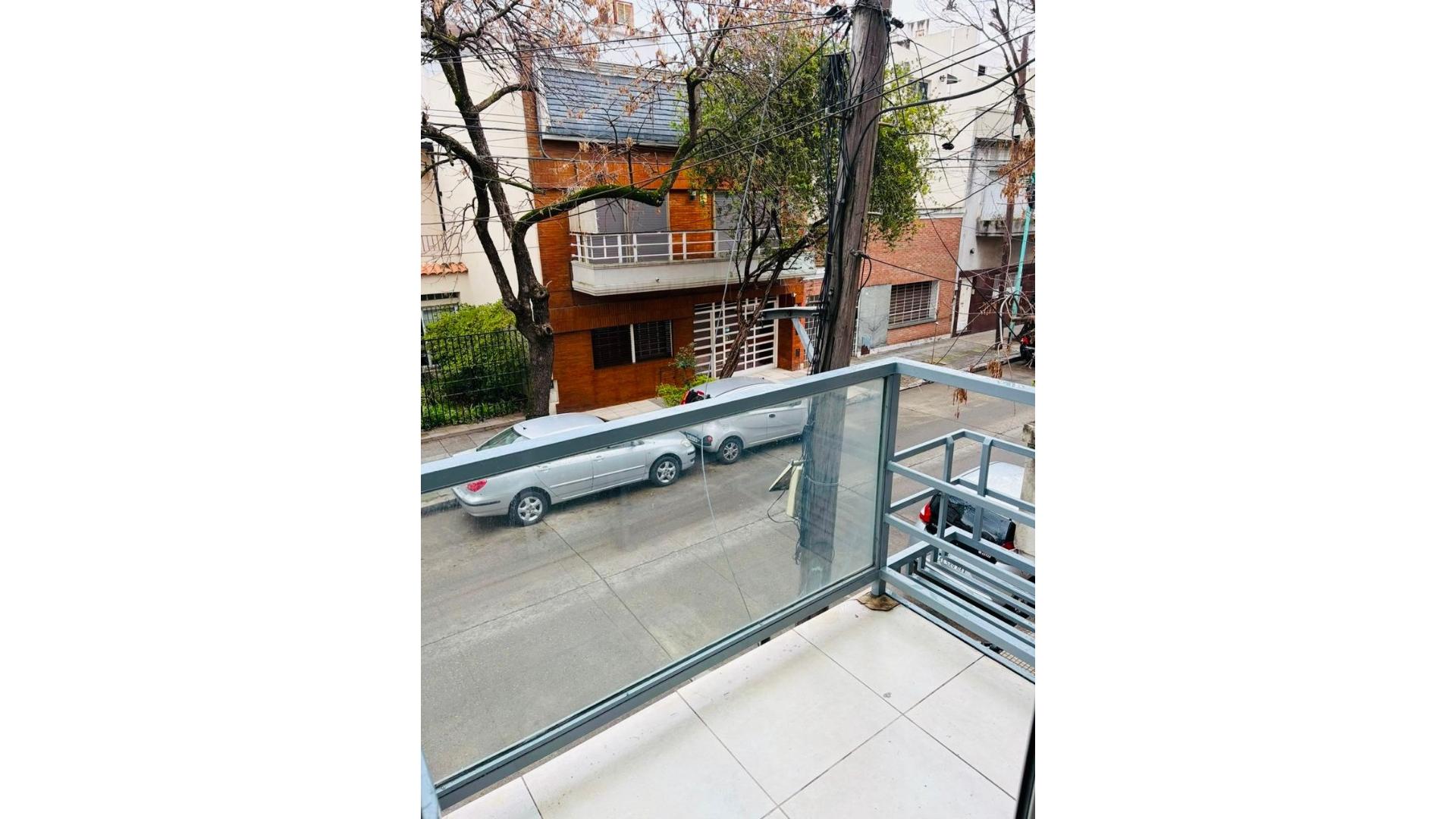 Granaderos 800 1°  – ARS600.000 – Departamento – en Alquiler
