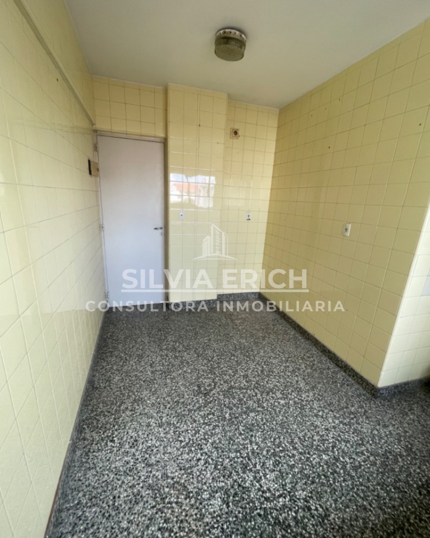VENTA DPTO 2AMB CON BALCON COCHERA Y BAULERA TERRADA 2100