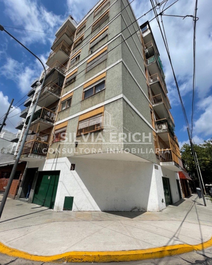 VENTA DPTO 2AMB CON BALCON COCHERA Y BAULERA TERRADA 2100