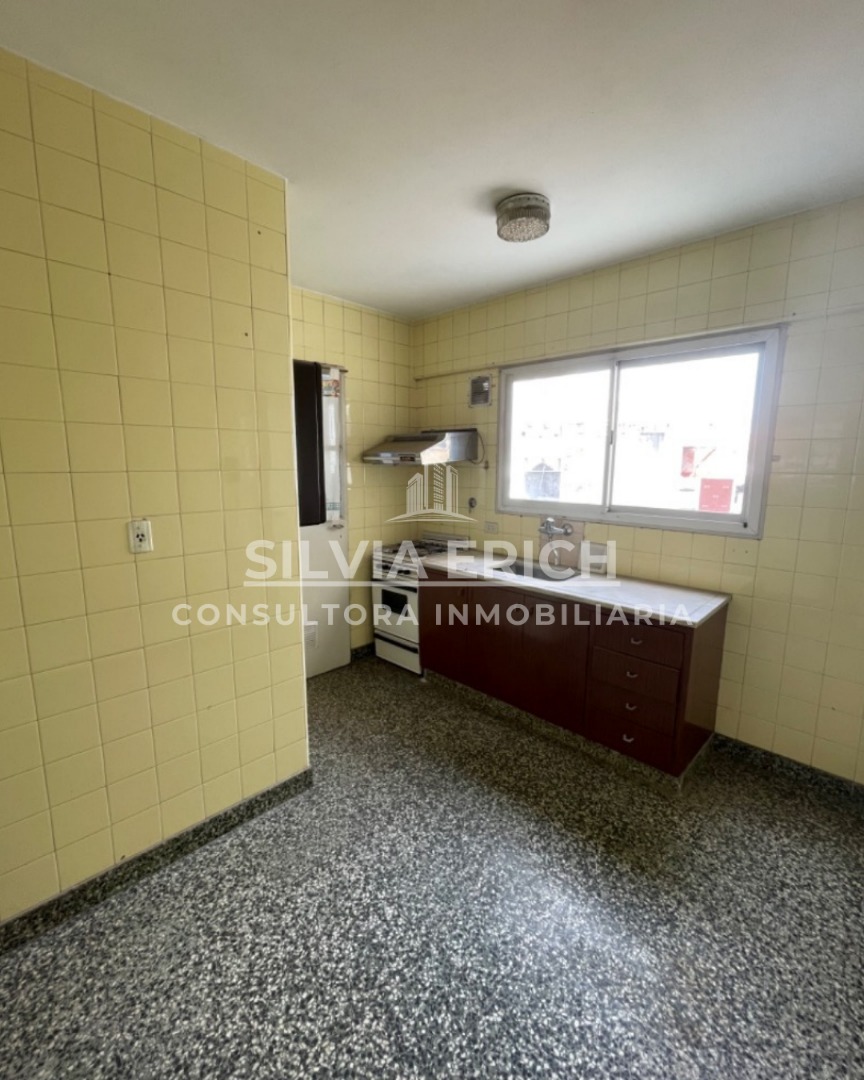 VENTA DPTO 2AMB CON BALCON COCHERA Y BAULERA TERRADA 2100