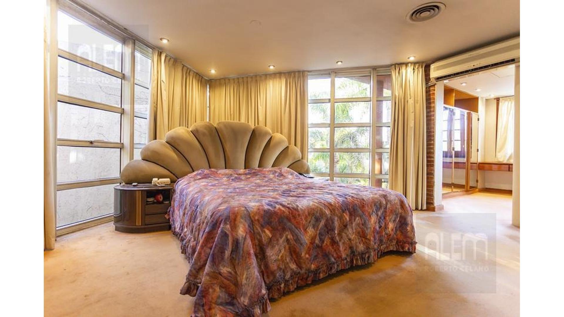 Rodriguez Peña 500 – USD1.100.000 – Casa – en Venta
