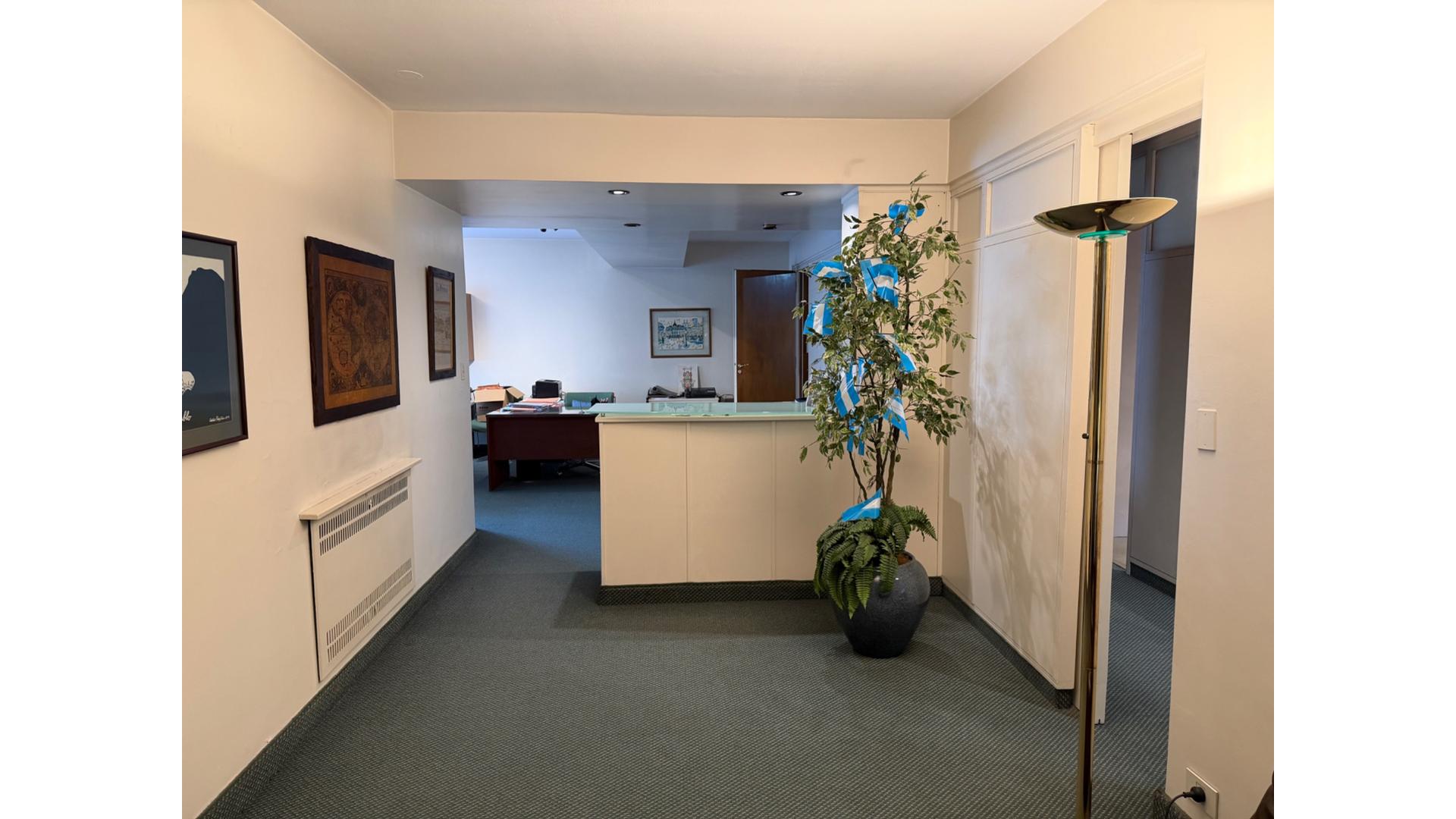 Av. Mitre 300 5°  – USD89.900 – Oficina – en Venta