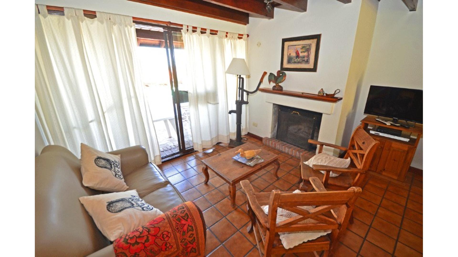 Casa Venta - Palmeras Esq. Descubrimiento S/N